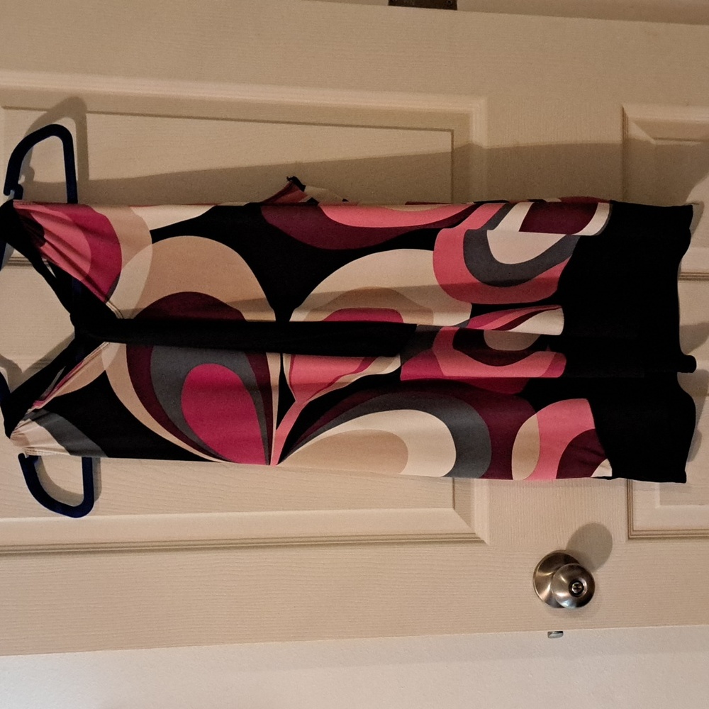 Stylish Pink and Black Women's Dress - Picture 2 of 2